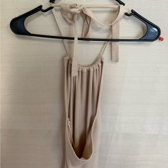 Beige Sleeveless Dress - Picture 2 of 2